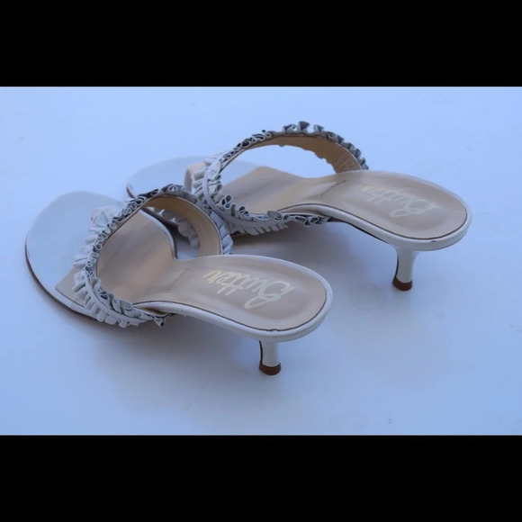 NWOT Butter heeled sandals - Picture 8 of 8